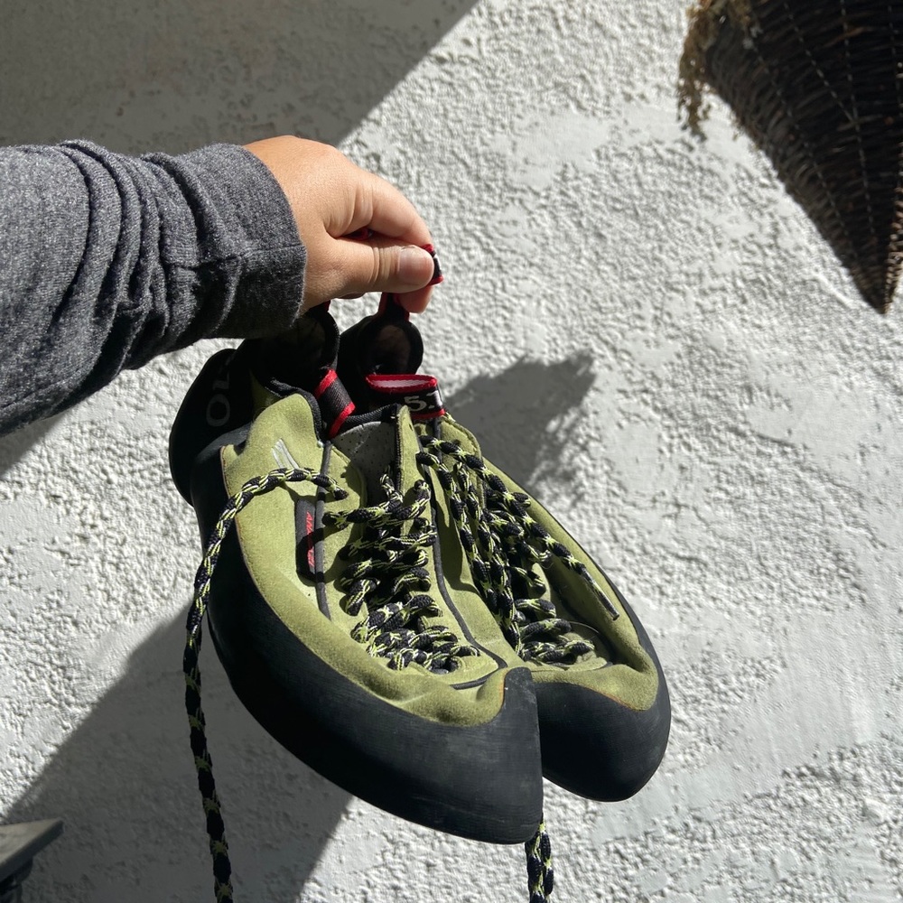 Climbing Shoes 5.10 brand